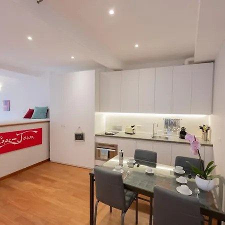 46 Santa Marta Appartement *
