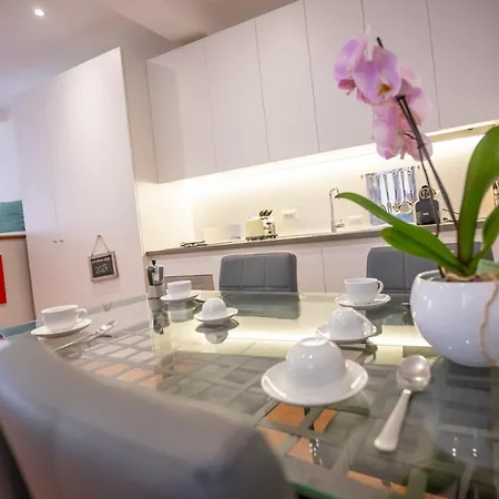 46 Santa Marta Appartement *